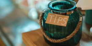Tipping law delayed until October